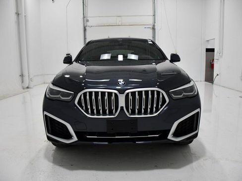 Used 2022 BMW X6 xDrive40i w/ Premium Package image 2