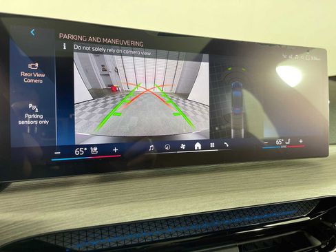 New 2025 BMW i4 xDrive40i w/ Premium Package image 24