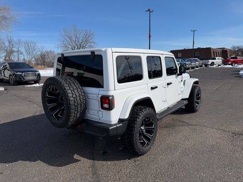 Used 2021 Jeep Wrangler Unlimited Sahara image 6