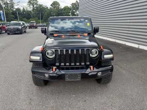 Used 2023 Jeep Gladiator Overland AWD/4WD image 5