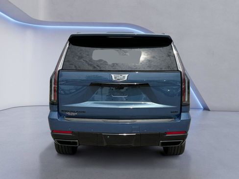 New 2026 Cadillac Escalade Platinum Sport AWD/4WD image 4