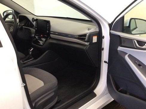 Used 2020 Hyundai Ioniq Blue FWD image 12