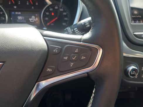 Used 2023 Chevrolet Equinox LT image 23