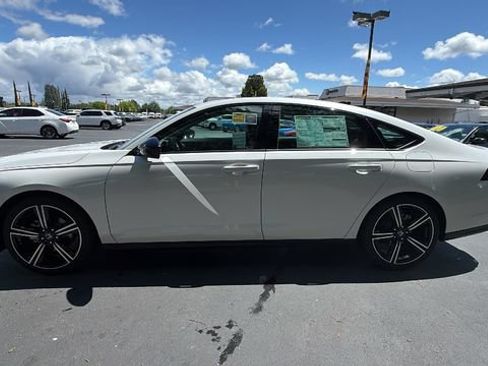 New 2026 Honda Accord SE image 7