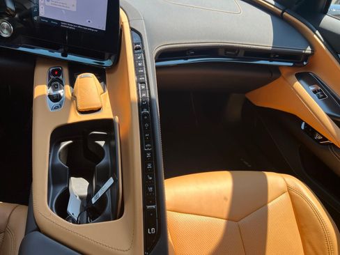 Used 2024 Chevrolet Corvette Stingray Preferred Conv w/ Stealth Interior Trim Package RWD image 27