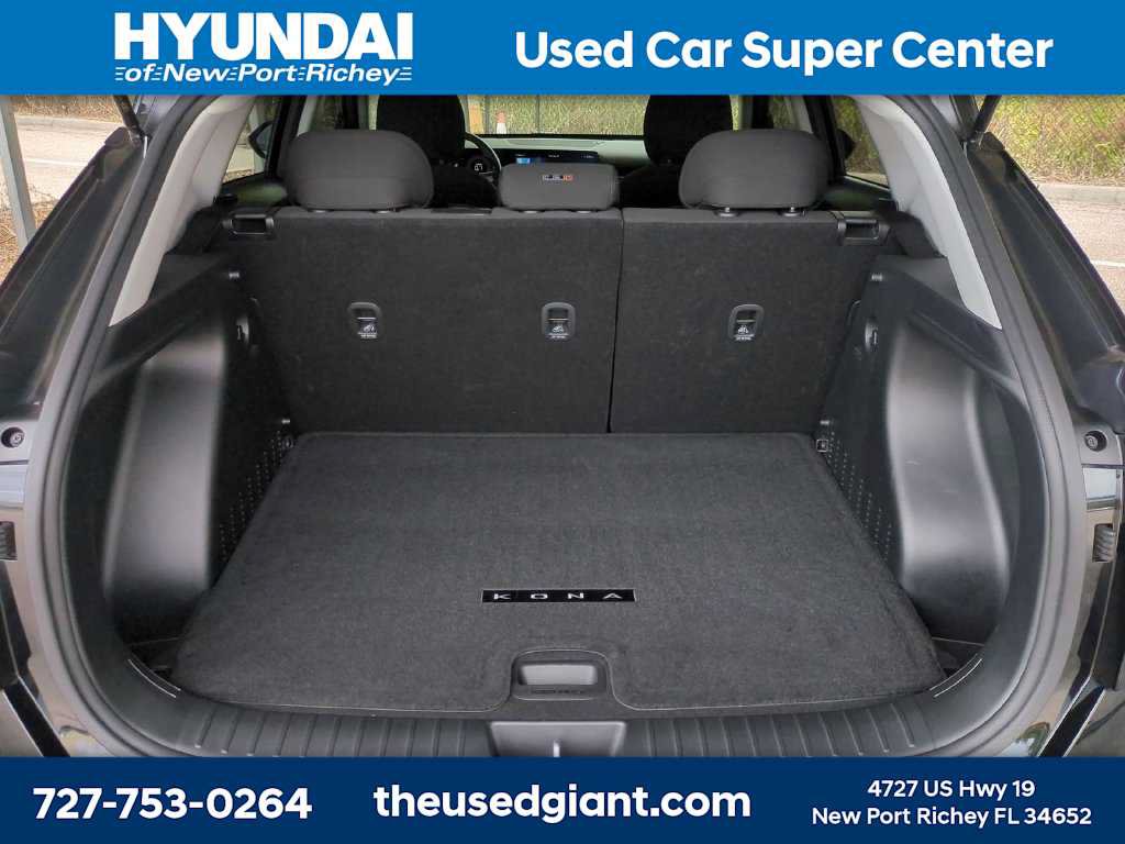 Certified 2025 Hyundai Kona SE FWD image 12