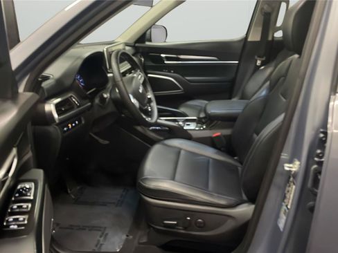 Used 2022 Kia Telluride S FWD image 10