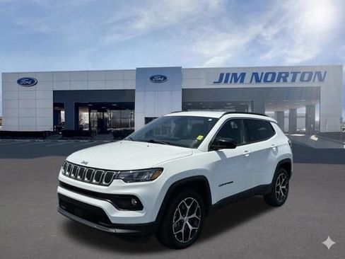 Used 2024 Jeep Compass Latitude AWD/4WD image 9