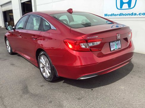 Certified 2019 Honda Accord LX image 4