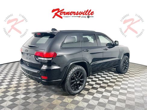 Used 2020 Jeep Grand Cherokee Altitude image 7
