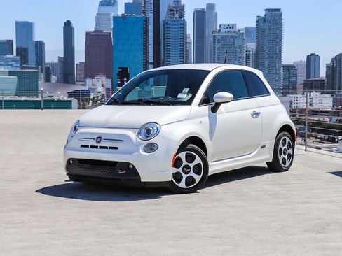 Used 2016 FIAT 500 e FWD image 1