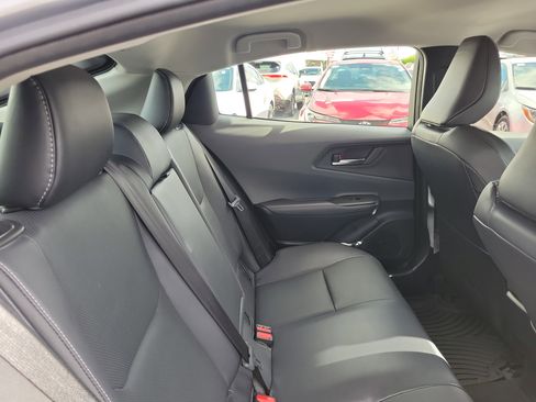 Used 2025 Toyota Prius XLE FWD image 15