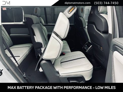 Used 2024 Rivian R1S Adventure Dual AWD/4WD image 22