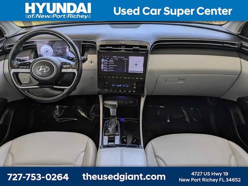 Certified 2024 Hyundai Tucson SEL w/ Convenience Package FWD image 18