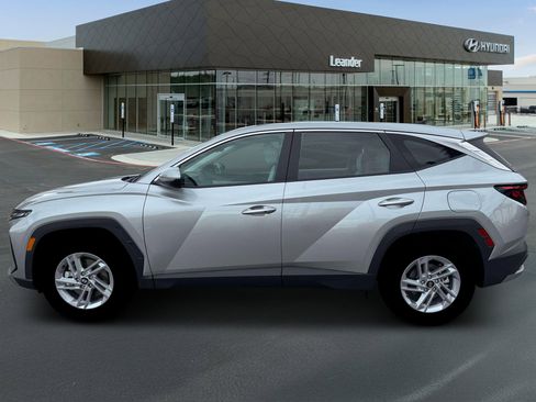 New 2026 Hyundai Tucson SE FWD image 3