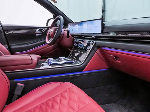 Certified 2025 Genesis GV80 3.5T e-SC image 13