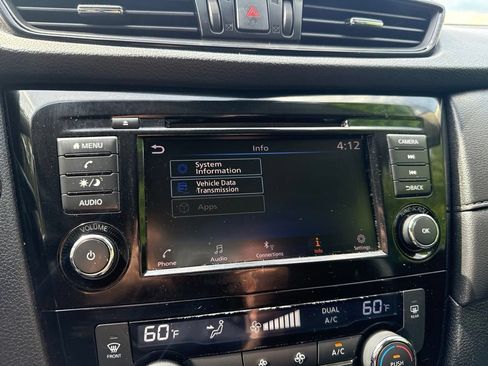 Used 2019 Nissan Rogue SV FWD image 27