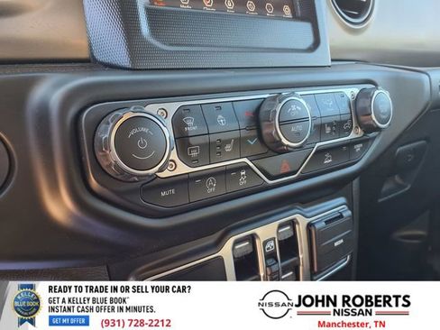 Used 2021 Jeep Wrangler Unlimited Sport image 24