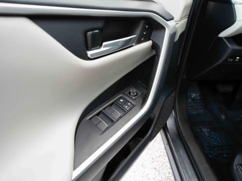 Used 2019 Toyota RAV4 Limited w/ All Weather Liner Package AWD/4WD image 7