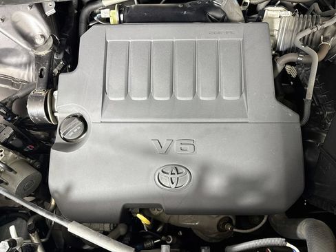 Used 2015 Toyota Highlander XLE AWD/4WD image 32