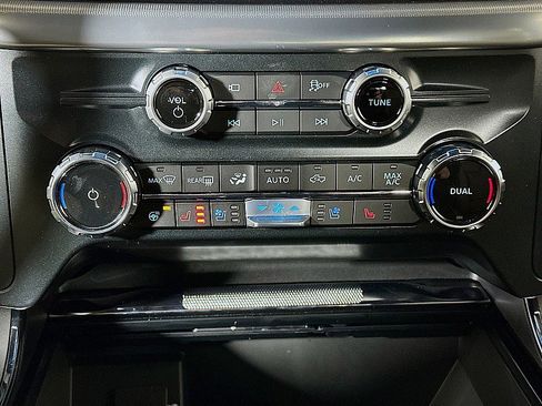 New 2025 Ford F150 Lariat w/ Equipment Group 501A Mid image 16