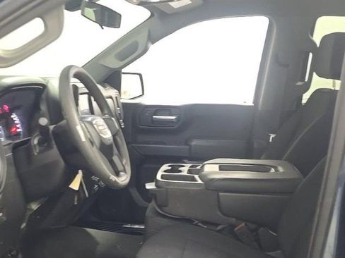 Used 2020 GMC Sierra 1500 4x4 Crew Cab w/ Sierra Value Package image 5