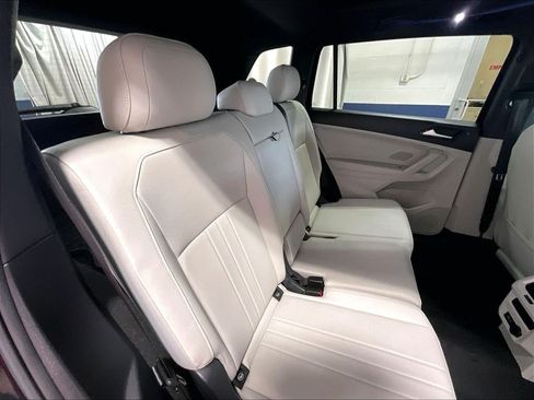 Certified 2023 Volkswagen Tiguan SE R-Line AWD/4WD image 16