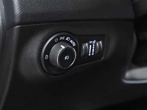 Used 2019 Jeep Compass Trailhawk image 22