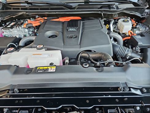 Used 2025 Toyota Tundra Platinum w/ Tow Tech Package image 23