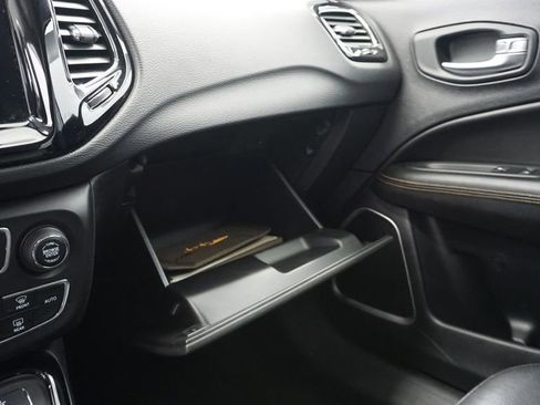 Certified 2018 Jeep Compass Limited image 33