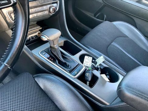 Used 2020 Kia Optima S w/ S Panoramic Sunroof Package FWD image 17