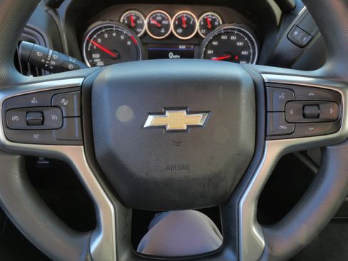 Used 2022 Chevrolet Silverado 1500 Custom w/ Safety Confidence Package image 25