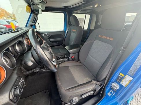 Used 2021 Jeep Gladiator Mojave w/ Trailer Tow Package image 24