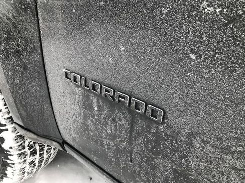 Used 2015 Chevrolet Colorado Z71 image 8