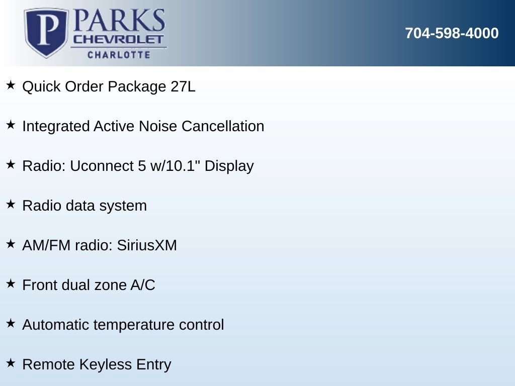 Used 2023 Chrysler Pacifica Touring-L FWD image 7