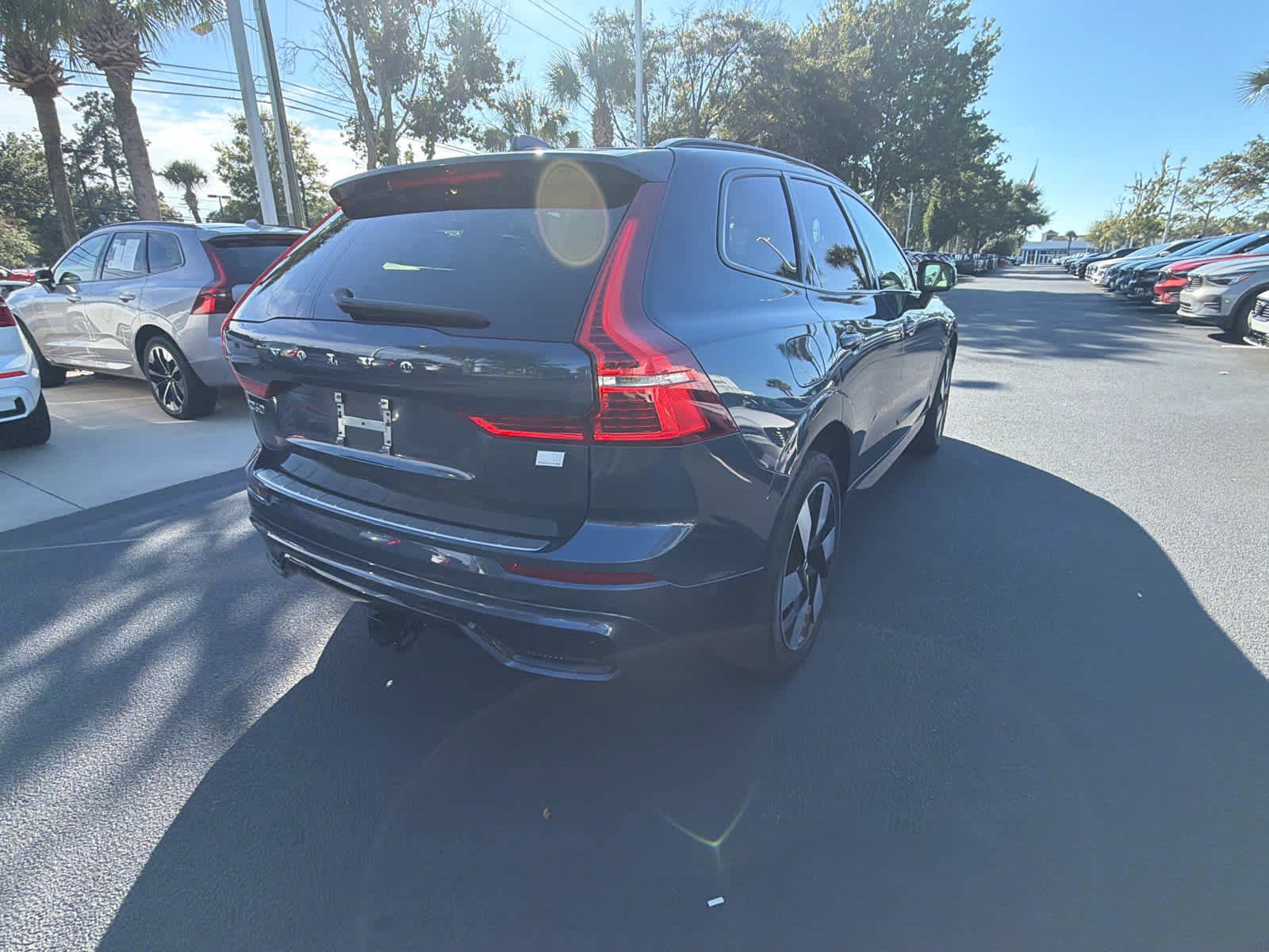 Used 2024 Volvo XC60 T8 Plus w/ Protection Package Premier AWD/4WD image 14