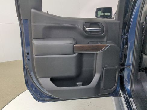 Used 2019 GMC Sierra 1500 SLT w/ SLT Premium Plus Package AWD/4WD image 30