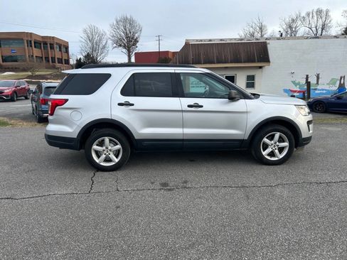 Used 2018 Ford Explorer 4WD image 6