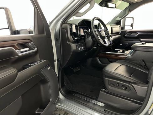Certified 2024 GMC Sierra 2500 SLT w/ SLT Premium Package AWD/4WD image 29