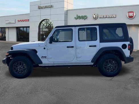 Used 2024 Jeep Wrangler Unlimited Sport AWD/4WD image 4