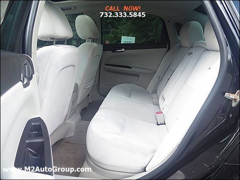 Used 2014 Chevrolet Impala LT w/ LT Sunroof Package image 13