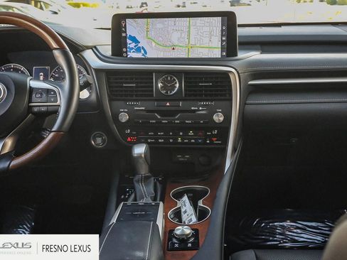 Used 2021 Lexus RX 350L Premium w/ Premium Package image 16