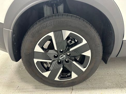 Used 2025 Nissan Kicks SV AWD/4WD image 58
