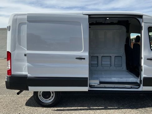 New 2026 Ford Transit 250 148 Medium Roof image 21