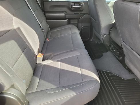 Used 2024 Chevrolet Silverado 2500 Custom w/ Custom Value Package image 15