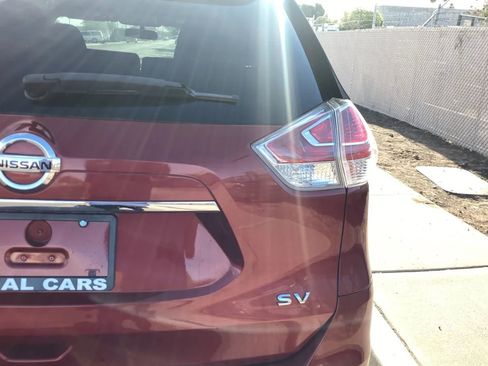 Used 2016 Nissan Rogue SV FWD image 36