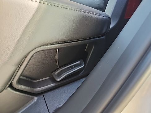 New 2026 Hyundai Tucson Limited image 34