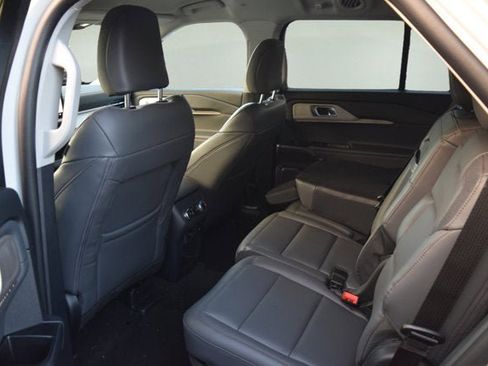 New 2026 Ford Explorer Active image 5