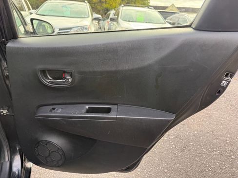 Used 2012 Toyota Yaris LE image 23