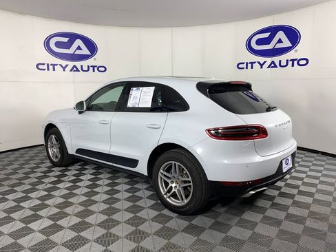 Used 2017 Porsche Macan Base image 5